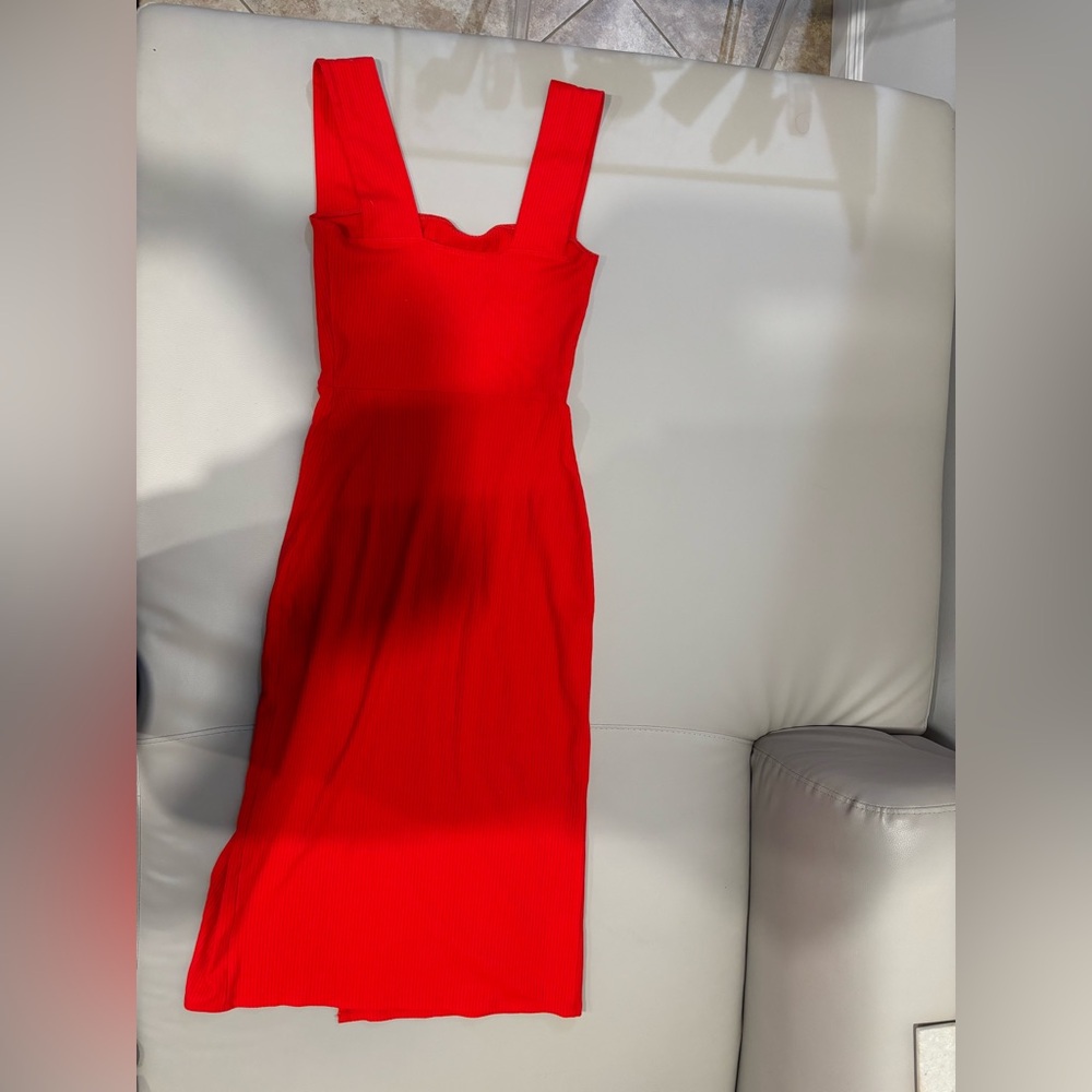 Elegant Red Sleeveless Dress